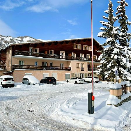Vars, Appart Spacieux Renove 4 Couchages Dans Chalet Вар Екстер'єр фото